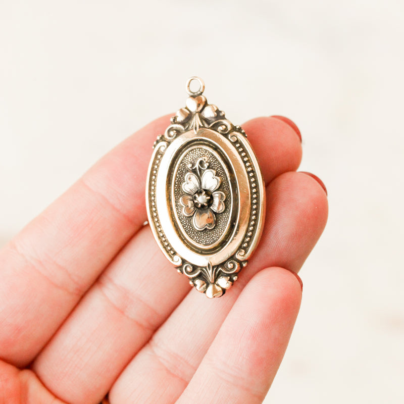 Victorian Floral Oval Locket