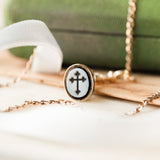 Petite Cross Seal