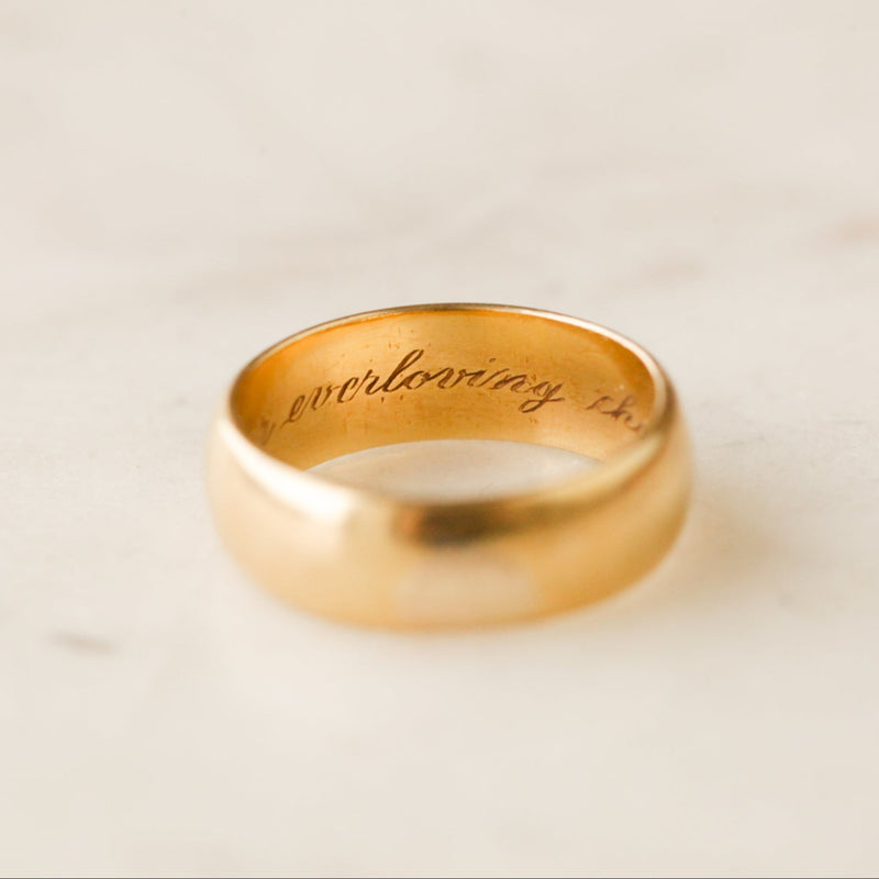 "Everloving" Gold Band